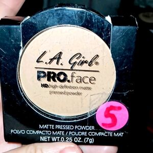 L.a girl pro HD matte pressed powder